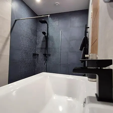 Modern Country Charm Apartment. Apartamento